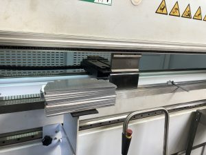 Pliage AICC Microlaser